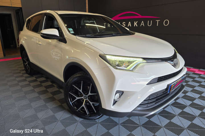 TOYOTA RAV4